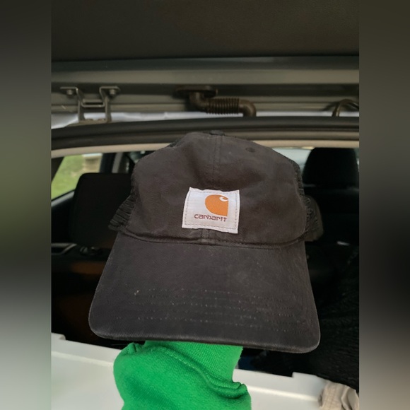 Black Carhartt Hat - Picture 3 of 8